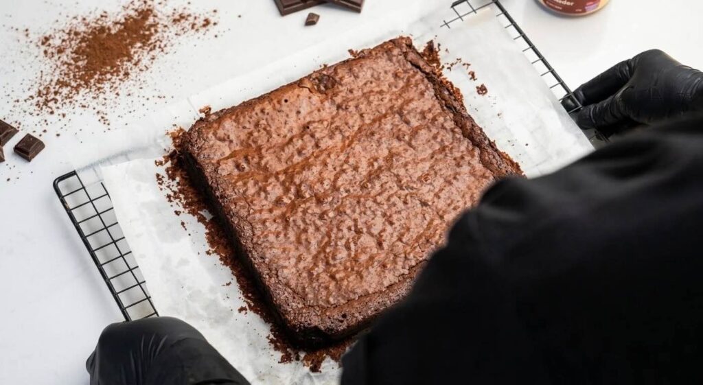 Cocoa brownie Cool down the brownies