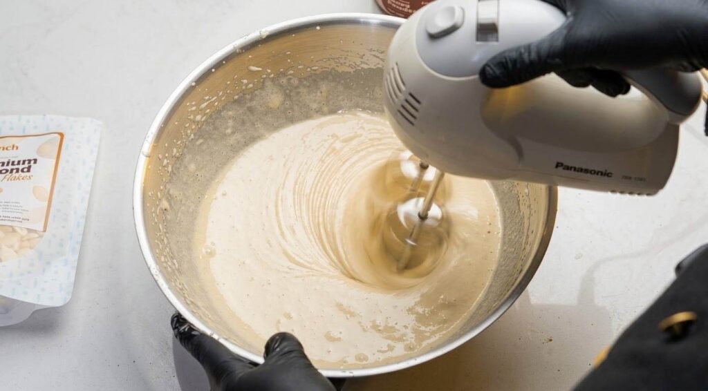 Cocoa brownie Beating eggs